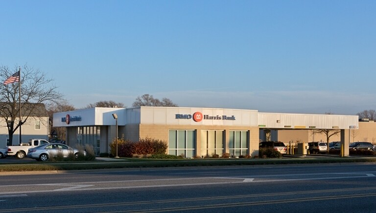 300 S Randall Rd, St Charles, IL for sale Primary Photo- Image 1 of 1