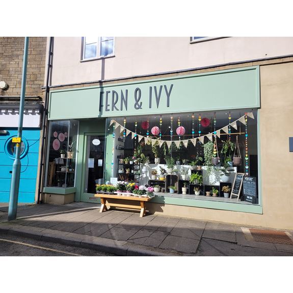 1 West Way, Cirencester to rent Primary Photo- Image 1 of 2