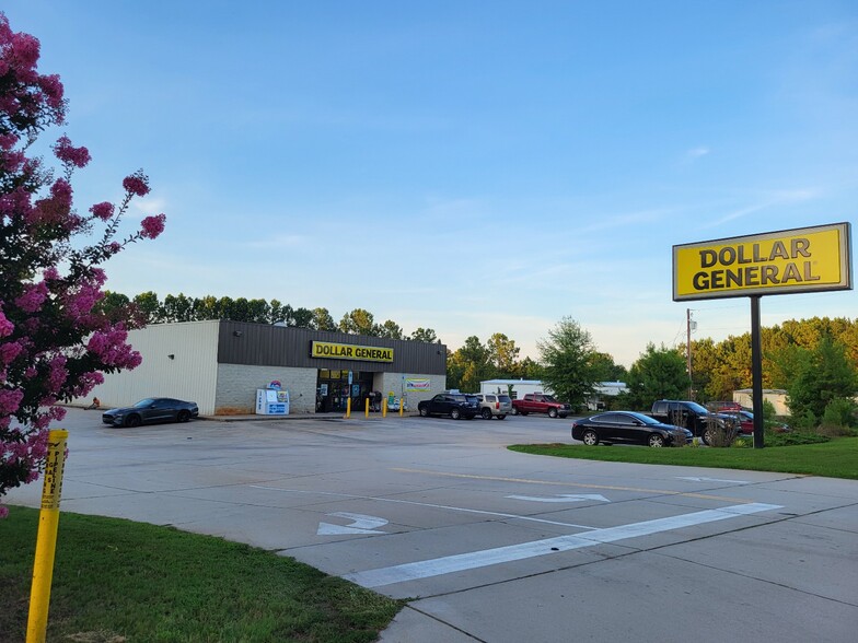 2222 72 Hwy W, Greenwood, SC for sale - Building Photo - Image 1 of 1