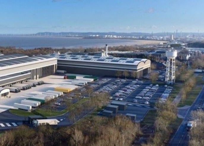 North Rd, Ellesmere Port to rent Building Photo- Image 1 of 2