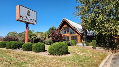 163 Absher Park, Statesville, NC for sale Primary Photo- Image 1 of 10