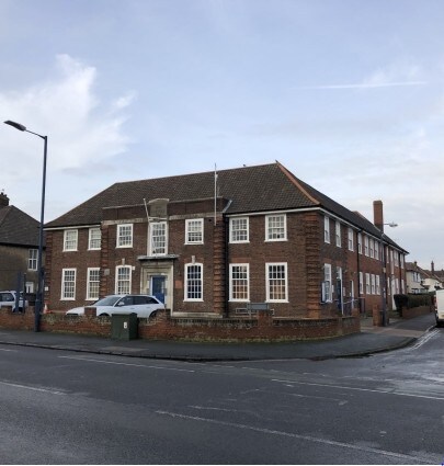 33 High Rd W, Felixstowe for sale Primary Photo- Image 1 of 1