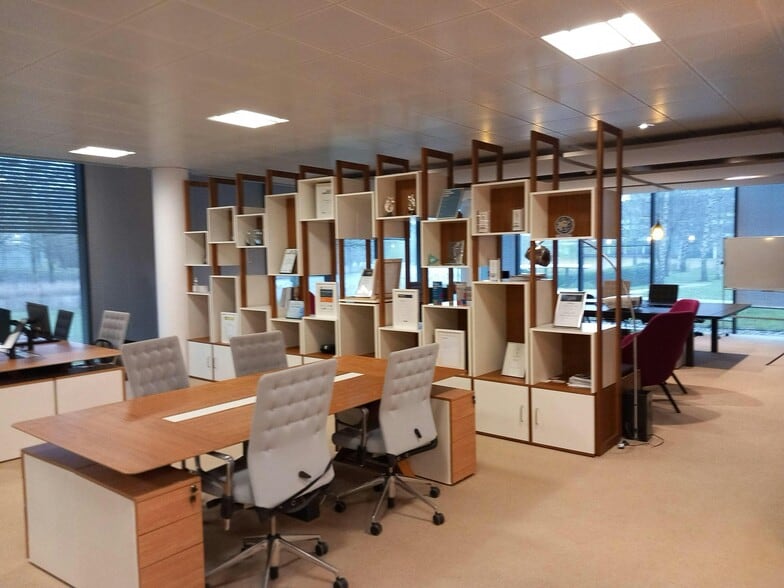 100 Longwater Ave, Reading to rent - Interior Photo - Image 3 of 13