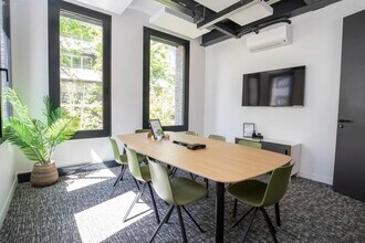 1 Rue Royale, Saint-Cloud to rent Interior Photo- Image 1 of 5