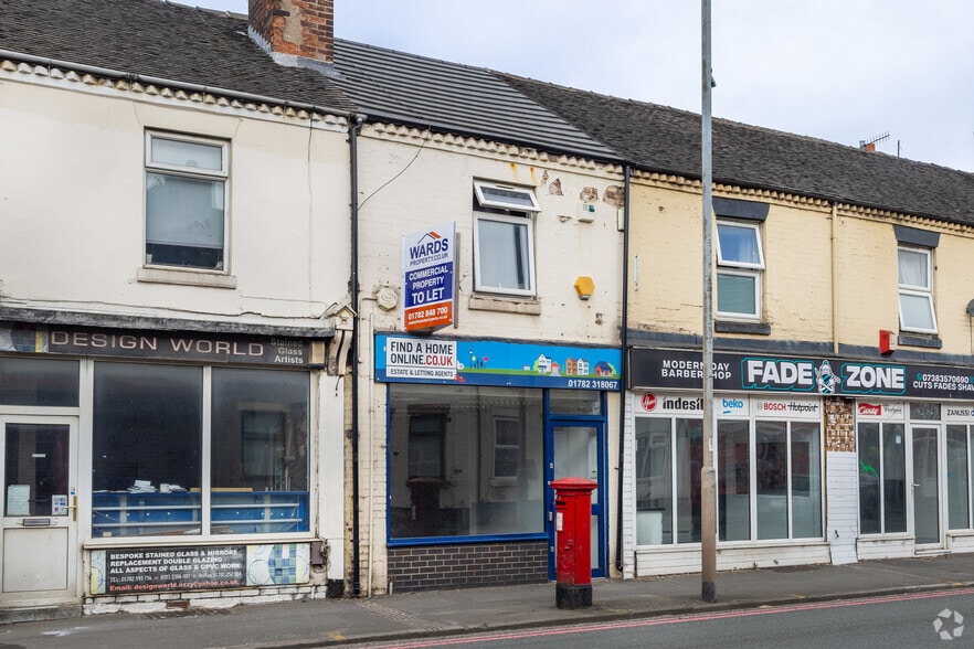 80 Victoria Rd, Stoke On Trent to rent - Building Photo - Image 1 of 5