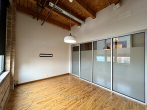 1901 N Clybourn Ave, Chicago, IL for rent Interior Photo- Image 1 of 13