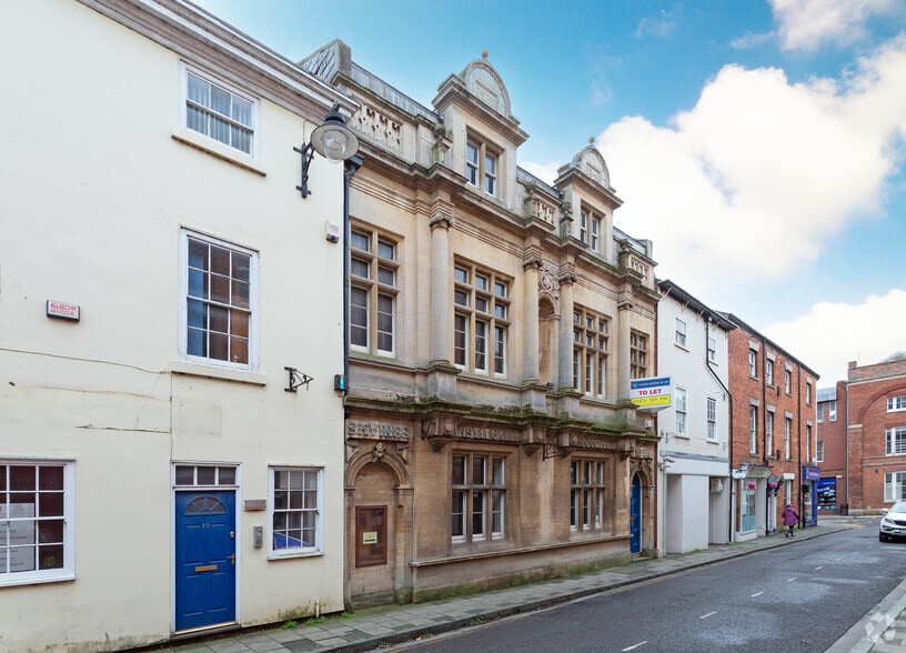 14 Finkin St, Grantham to rent - Building Photo - Image 3 of 4