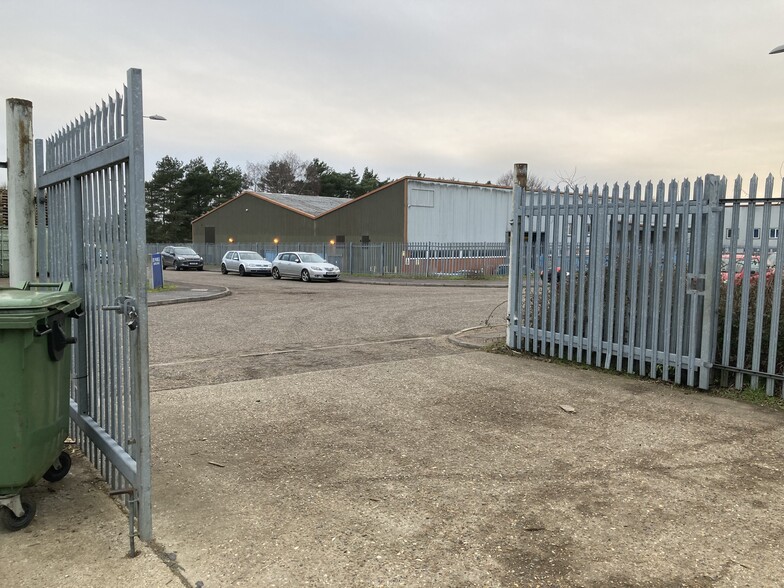 Threxton Road Industrial Estate, Watton for rent - Building Photo - Image 2 of 11