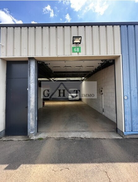 Industrial in Vaux-le-Pénil for sale - Building Photo - Image 3 of 6