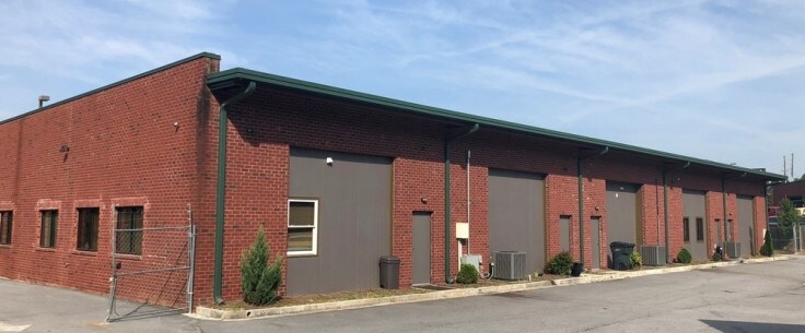 3476 Palmer Dr, Loganville, GA for sale - Primary Photo - Image 1 of 3