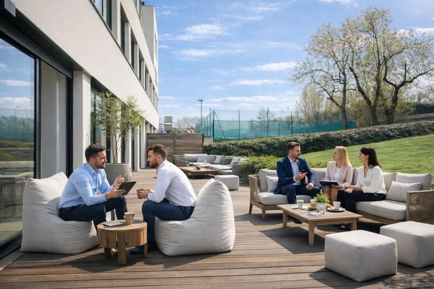 Office in Rueil-Malmaison to rent - Building Photo - Image 1 of 10