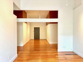 122 S Jackson St, Seattle, WA for rent Building Photo- Image 2 of 5