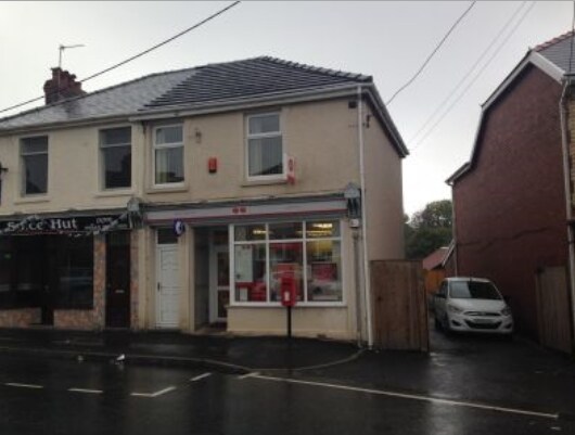 26 Heol Llanelli, Kidwelly for sale - Building Photo - Image 2 of 9