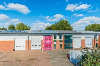 6 Easton Rd, Bristol to rent Building Photo- Image 1 of 3