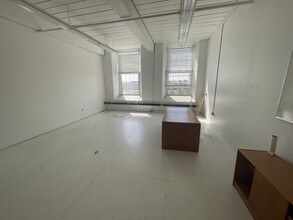 657 Quarry St, Fall River, MA for rent Interior Photo- Image 2 of 2