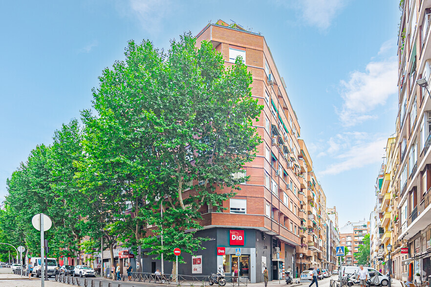 Calle de Vizcaya, 1, Madrid, Madrid for sale - Primary Photo - Image 1 of 2