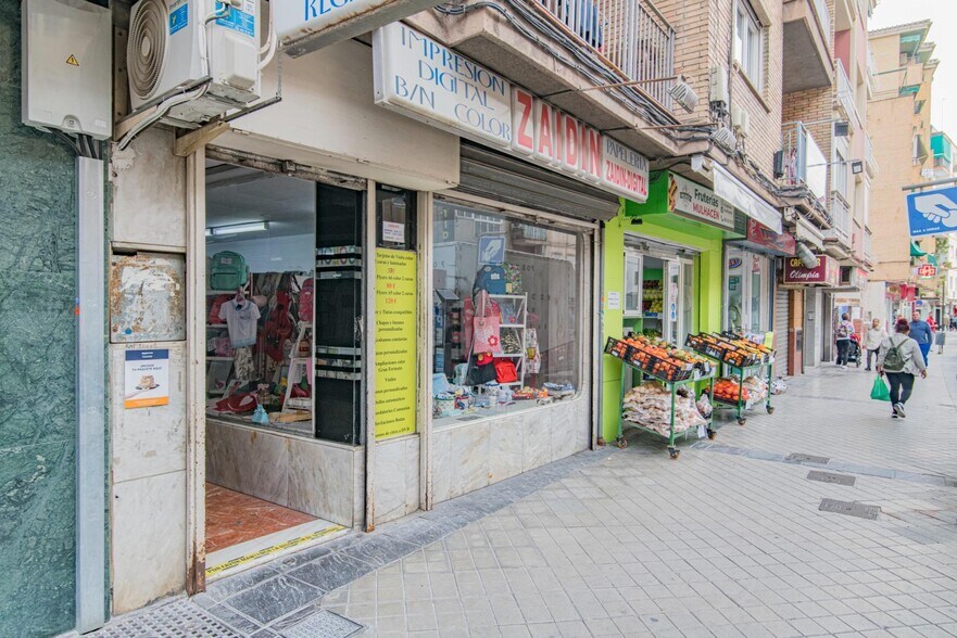 Retail in Granada, Granada for sale - Building Photo - Image 2 of 8