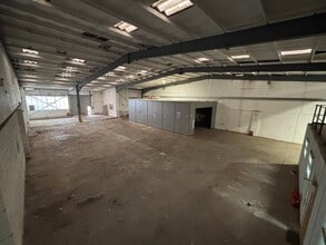 Hazel Rd, Southampton to rent Interior Photo- Image 2 of 6