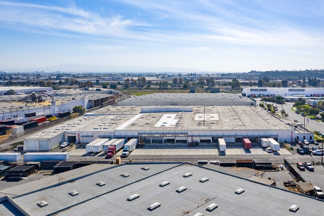 More details for 19201 S Reyes Ave, East Rancho Dominguez, CA - Office, Industrial to Rent