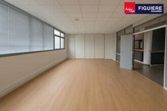 Office in Aix-en-Provence to rent Interior Photo- Image 2 of 5