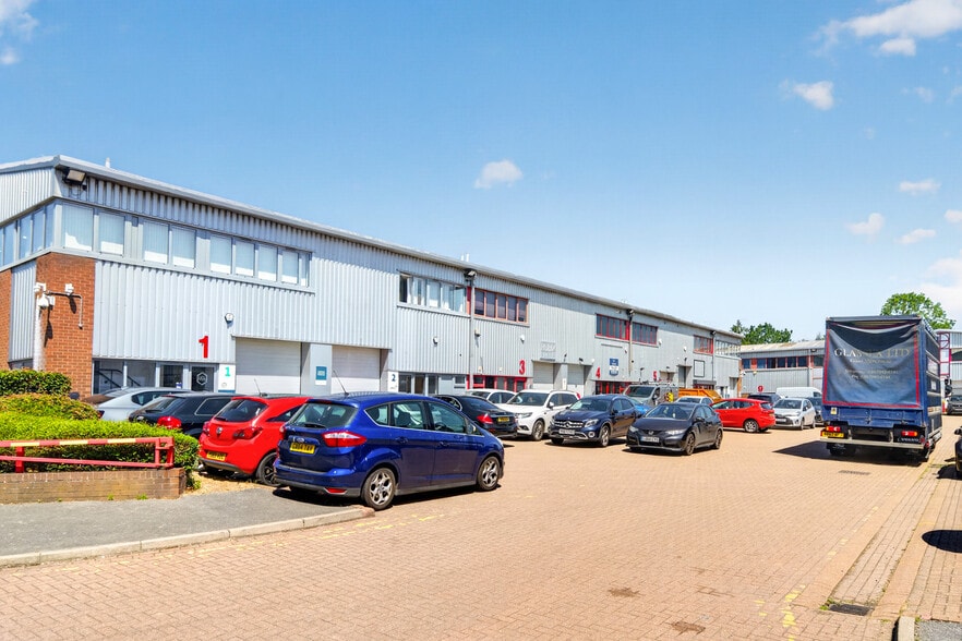 Belvue Rd, Northolt for sale - Building Photo - Image 3 of 13