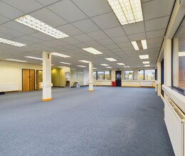 Goodridge Ave, Gloucester to rent Interior Photo- Image 1 of 5