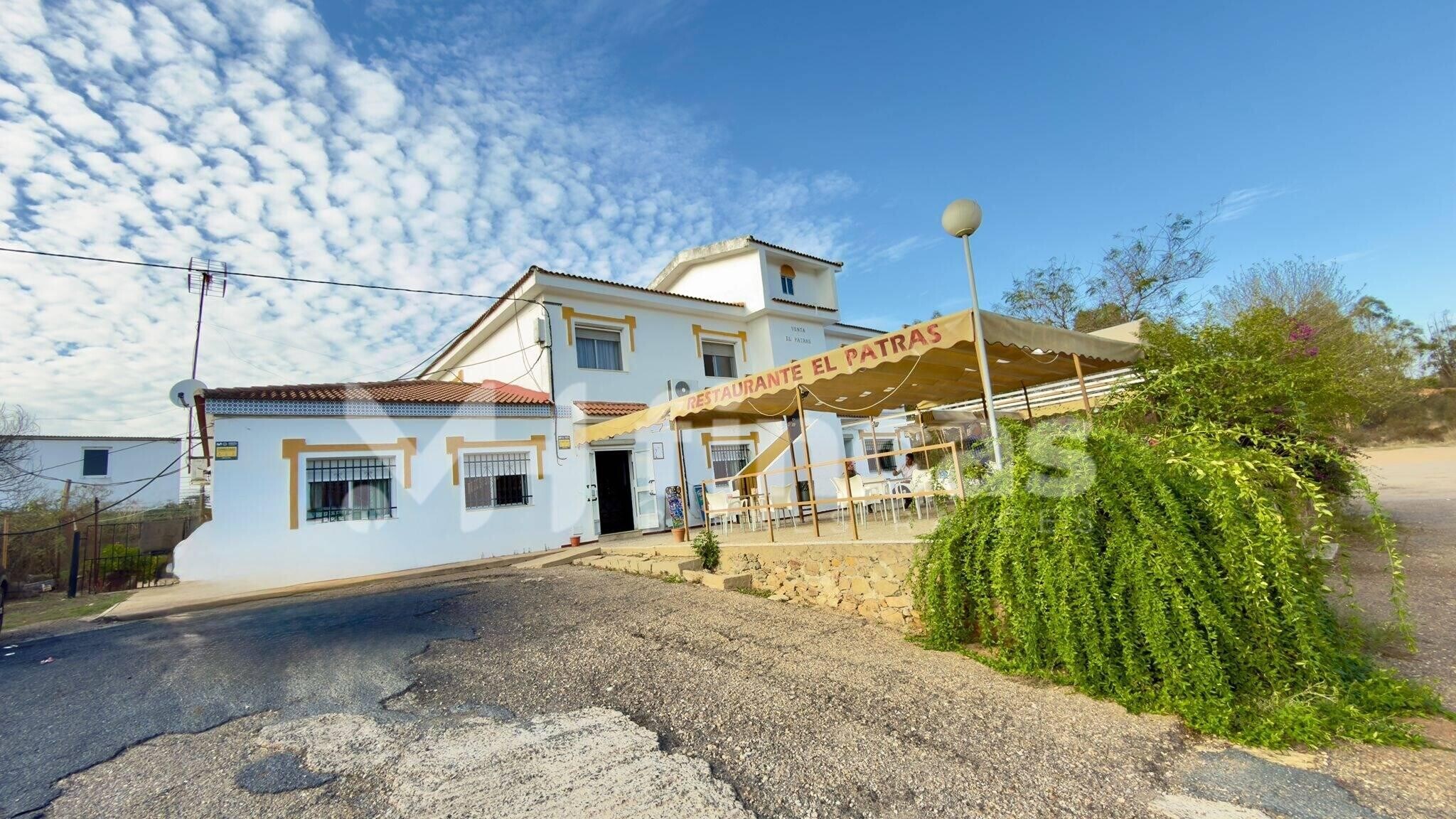 Restaurante con vivienda y suelo agrario portfolio of 2 properties for sale on LoopNet.co.uk Building Photo- Image 1 of 18