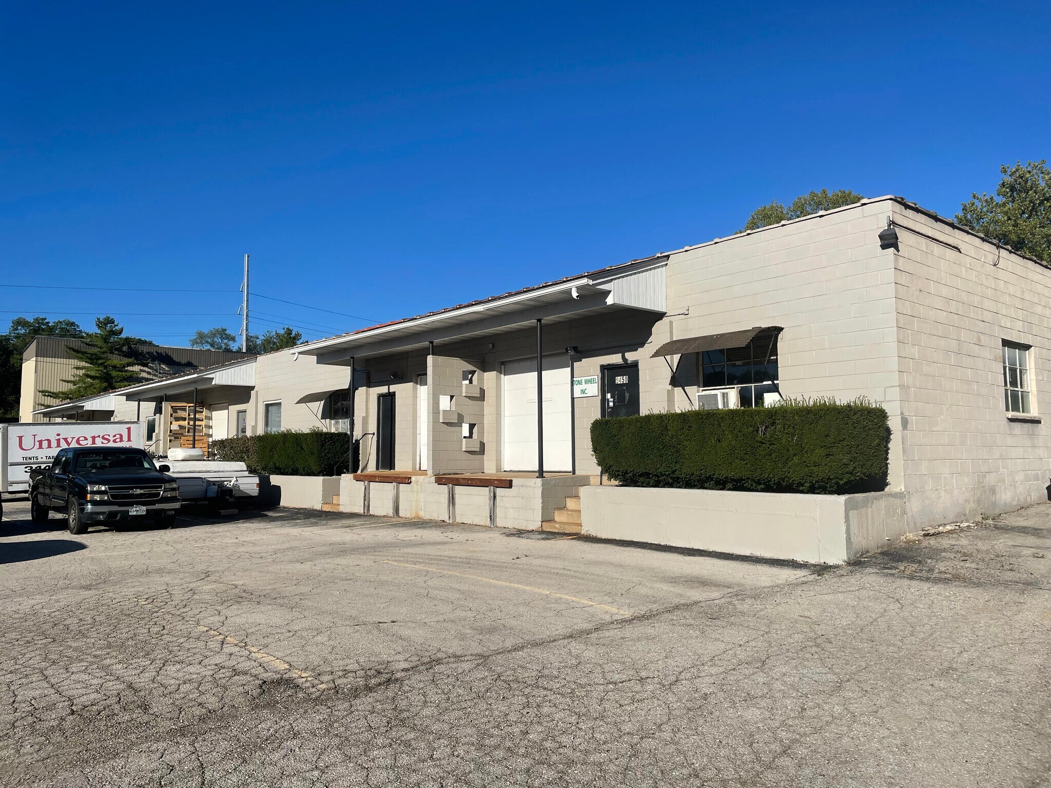 Watson Industrial Park portfolio of 2 properties for sale on LoopNet.co.uk Primary Photo- Image 1 of 5