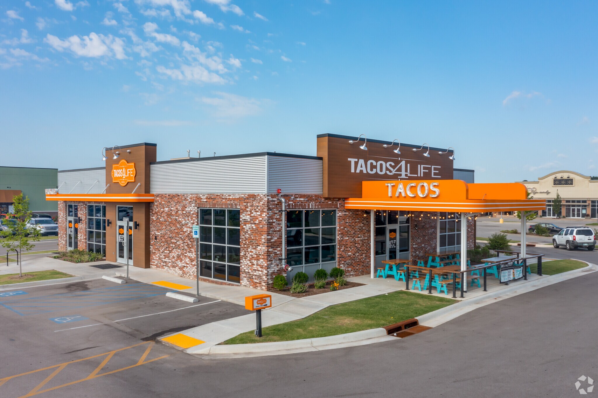 10732 S Memorial Dr, Tulsa, OK for sale Primary Photo- Image 1 of 6