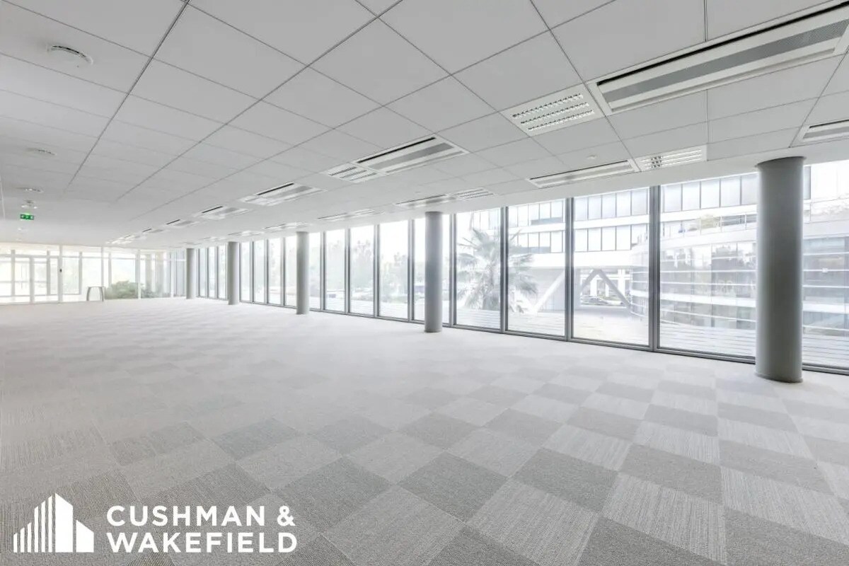 Office in Rungis to rent Interior Photo- Image 1 of 6