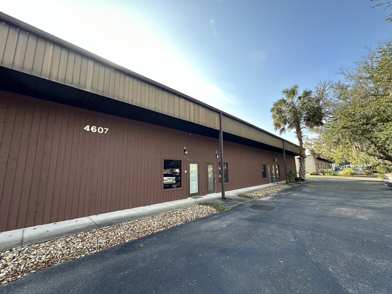 4607 NW 6th St, Gainesville, FL for rent - Building Photo - Image 1 of 8