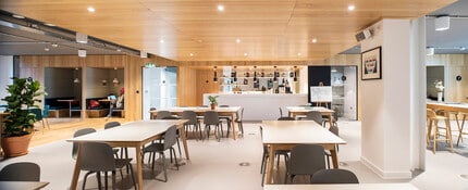 Vine St, Uxbridge to rent Interior Photo- Image 2 of 12