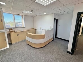 Osborne St, Oldham to rent Interior Photo- Image 1 of 2