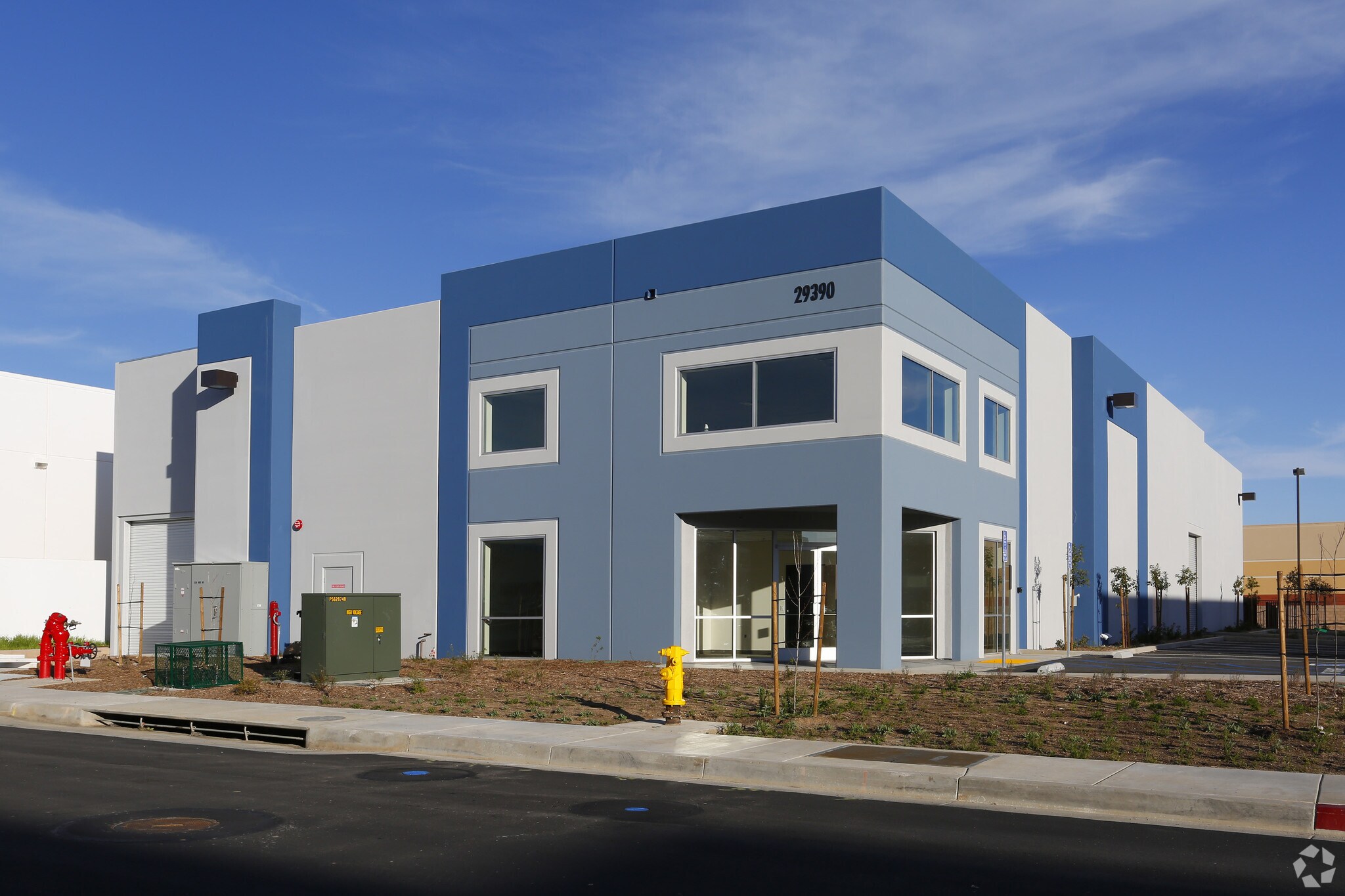 29390 Hunco Way, Lake Elsinore, CA for sale Primary Photo- Image 1 of 1