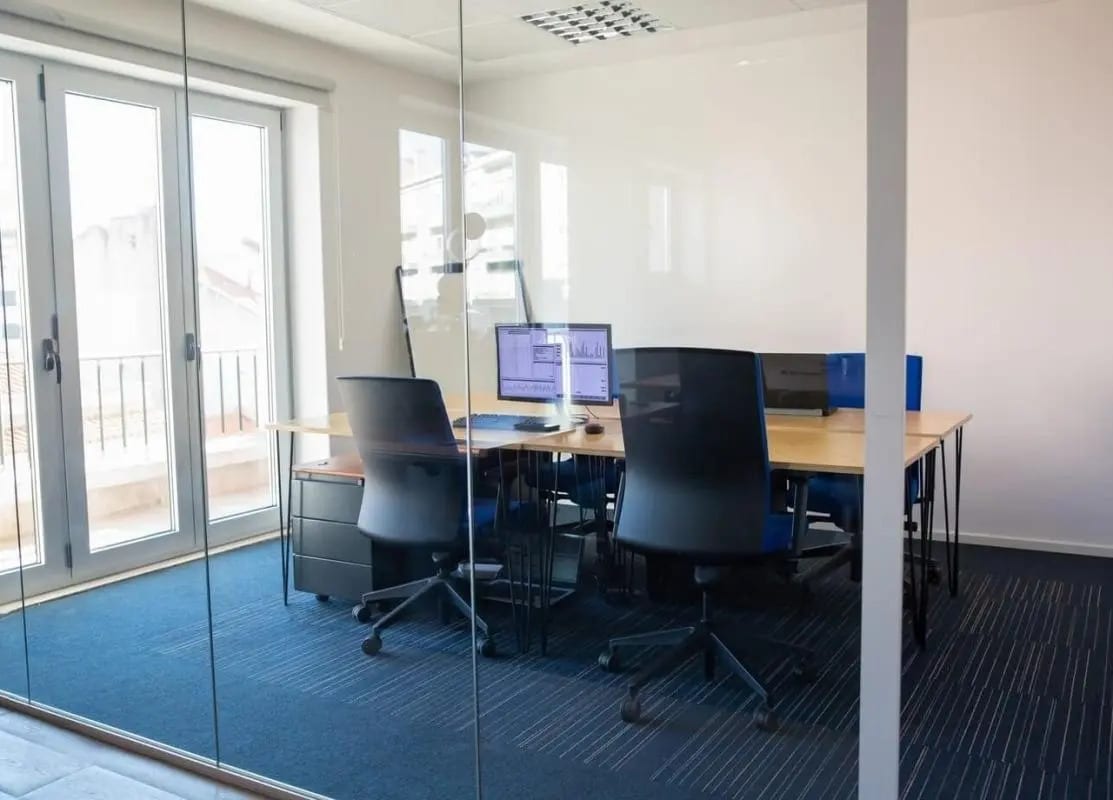 Office in Marseille to rent Interior Photo- Image 1 of 2
