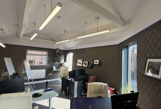 1 Stamford St, Altrincham to rent Interior Photo- Image 1 of 6
