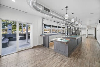 1010 S Flores St, San Antonio, TX to rent Building Photo- Image 1 of 15