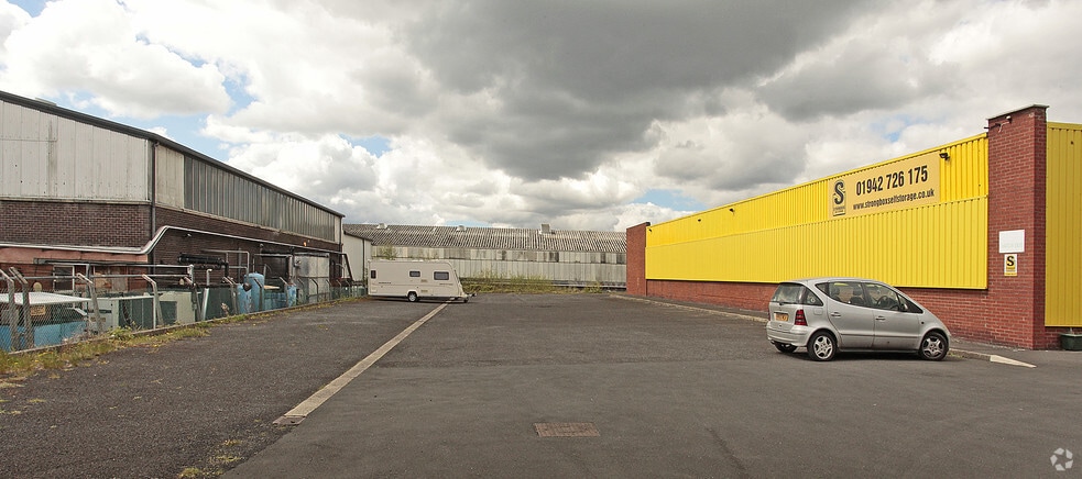 Bahama Rd, Haydock for sale - Building Photo - Image 2 of 10