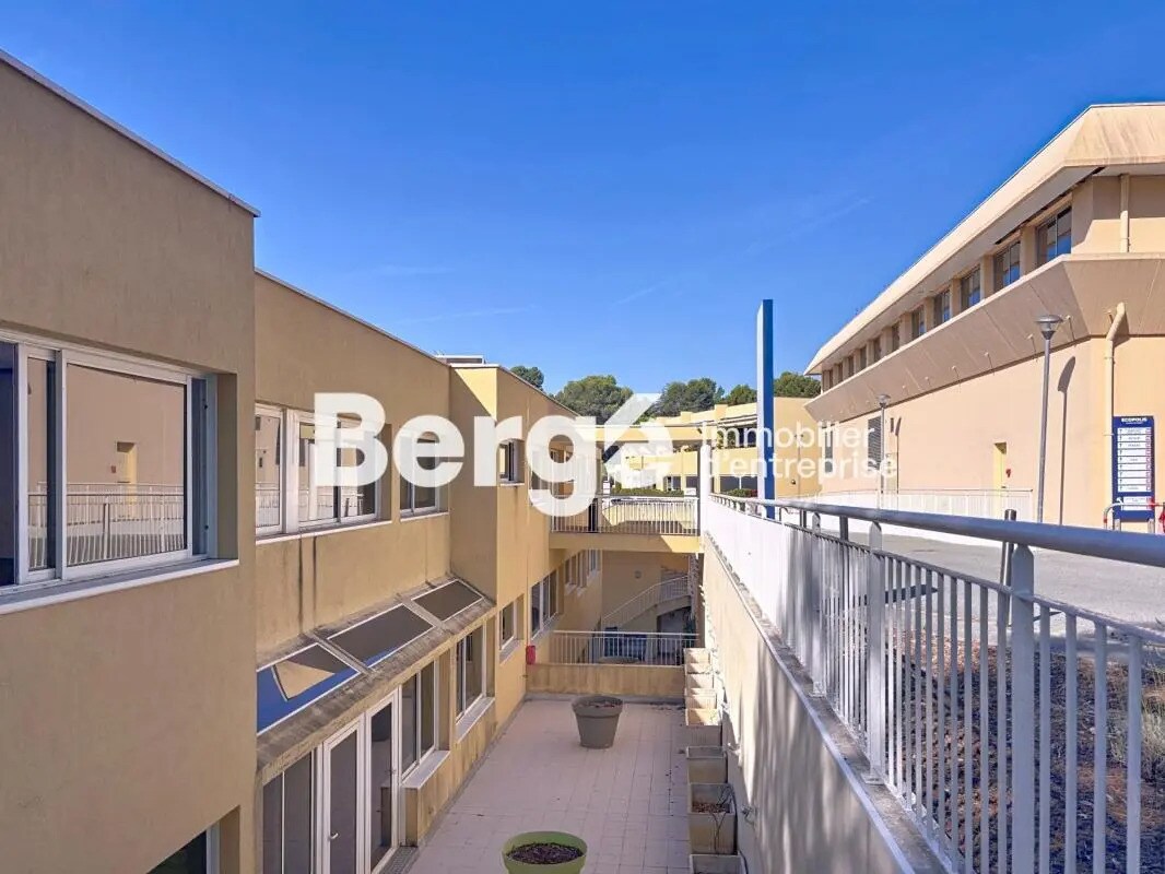 Office in Valbonne to rent Building Photo- Image 1 of 9