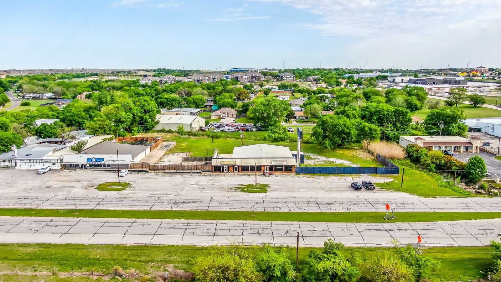 9520 Camp Bowie West Blvd, Fort Worth 76116 UK