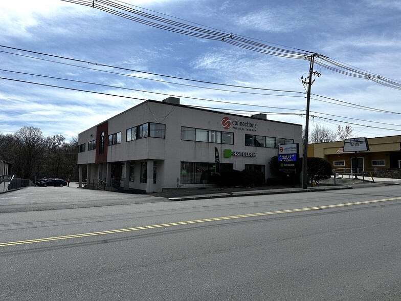 93 Stafford St, Worcester, MA for rent - Building Photo - Image 1 of 4