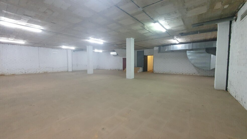 Calle Segadoras, 1, La Algaba, Sevilla to rent - Building Photo - Image 3 of 38