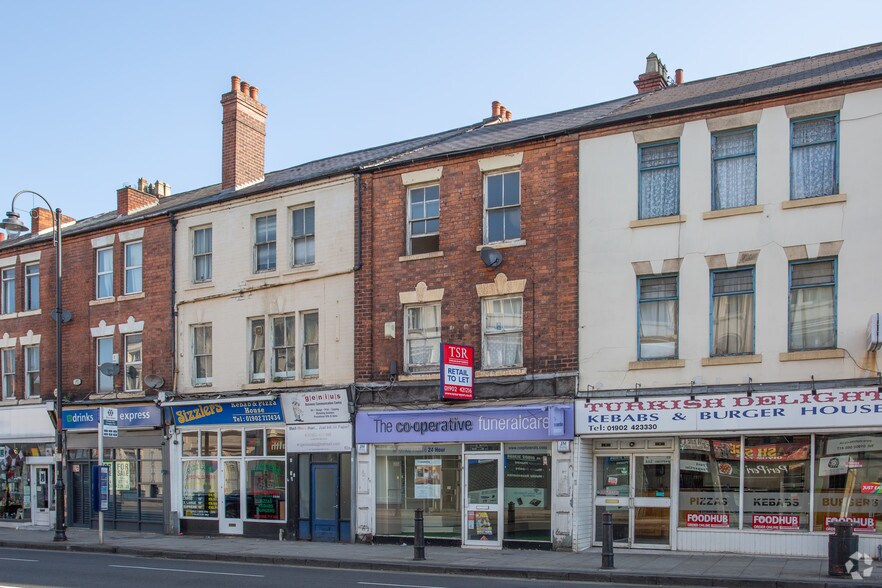 60 Chapel Ash, Wolverhampton for sale - Building Photo - Image 1 of 1