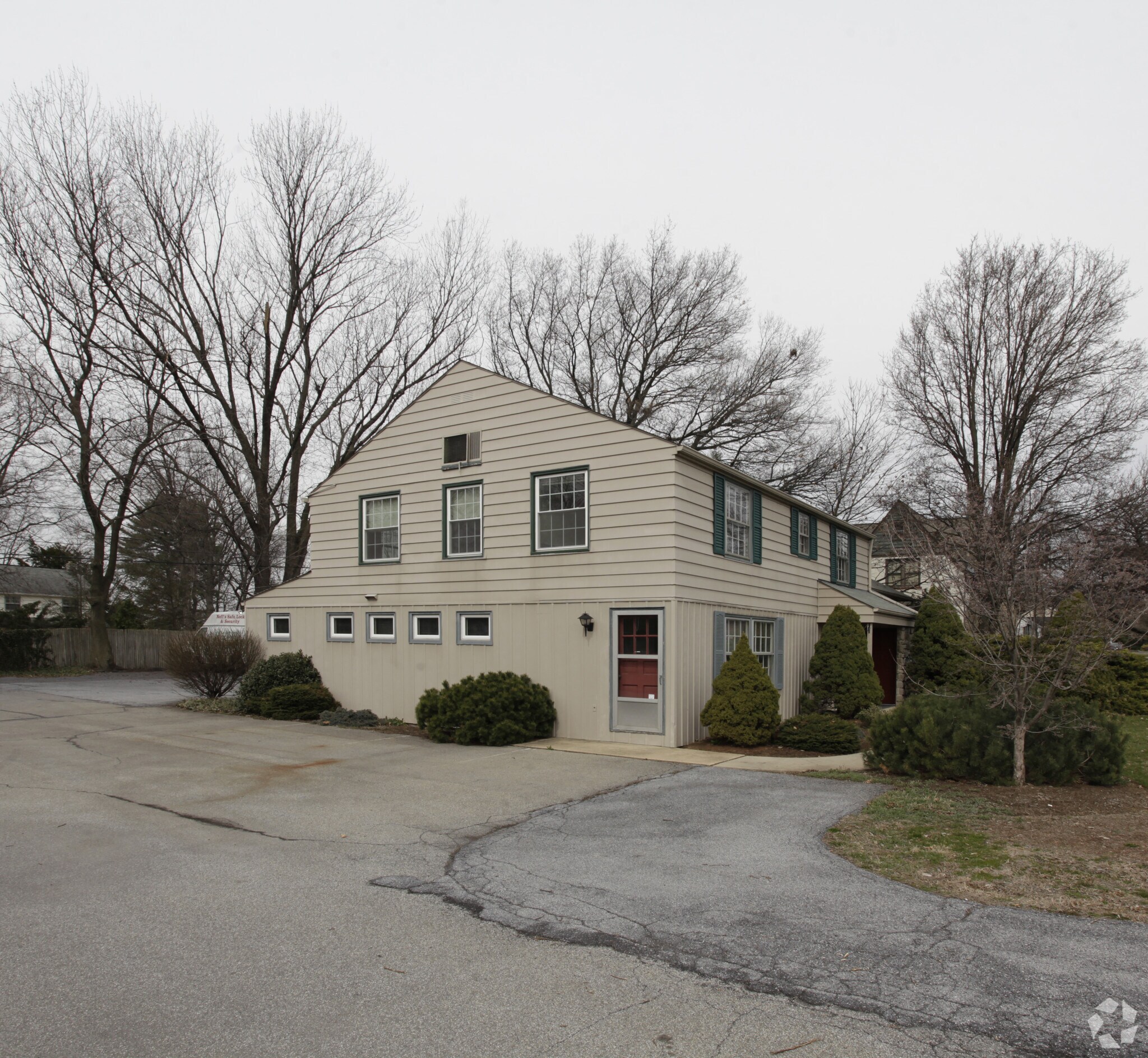 1574 Lititz Pike, Lancaster, PA for sale Primary Photo- Image 1 of 1