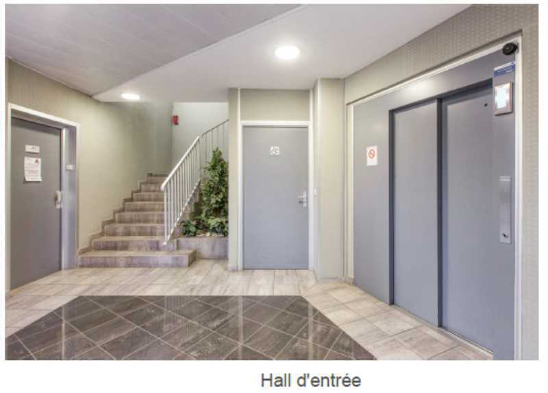 7 Rue Maryse Bastié, Bron to rent - Lobby - Image 3 of 12