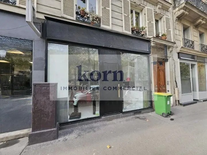Location Commerce 50 m² - Photo 1