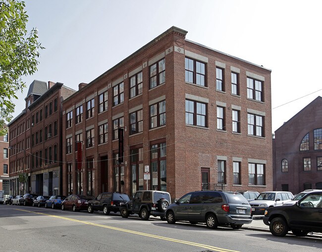 More details for 560 Harrison Ave, Boston, MA - Mixed-use to Rent