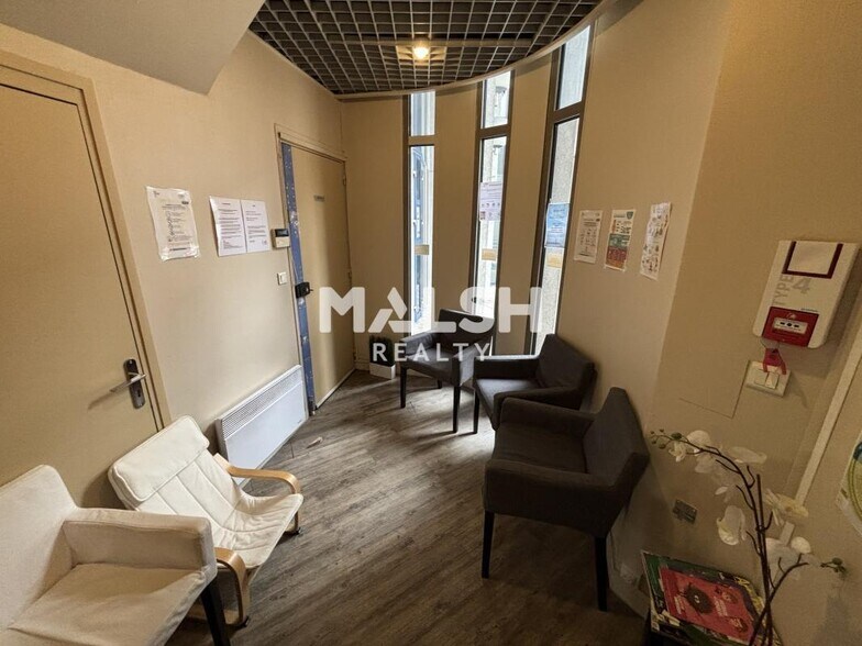Office in Caluire-et-Cuire to rent - Interior Photo - Image 3 of 9