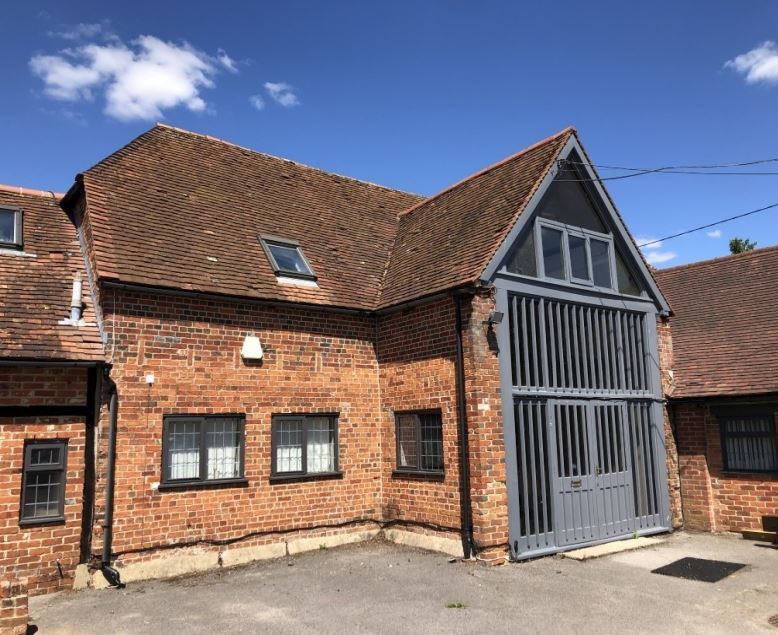 Rag Hl, Aldermaston for sale Building Photo- Image 1 of 1