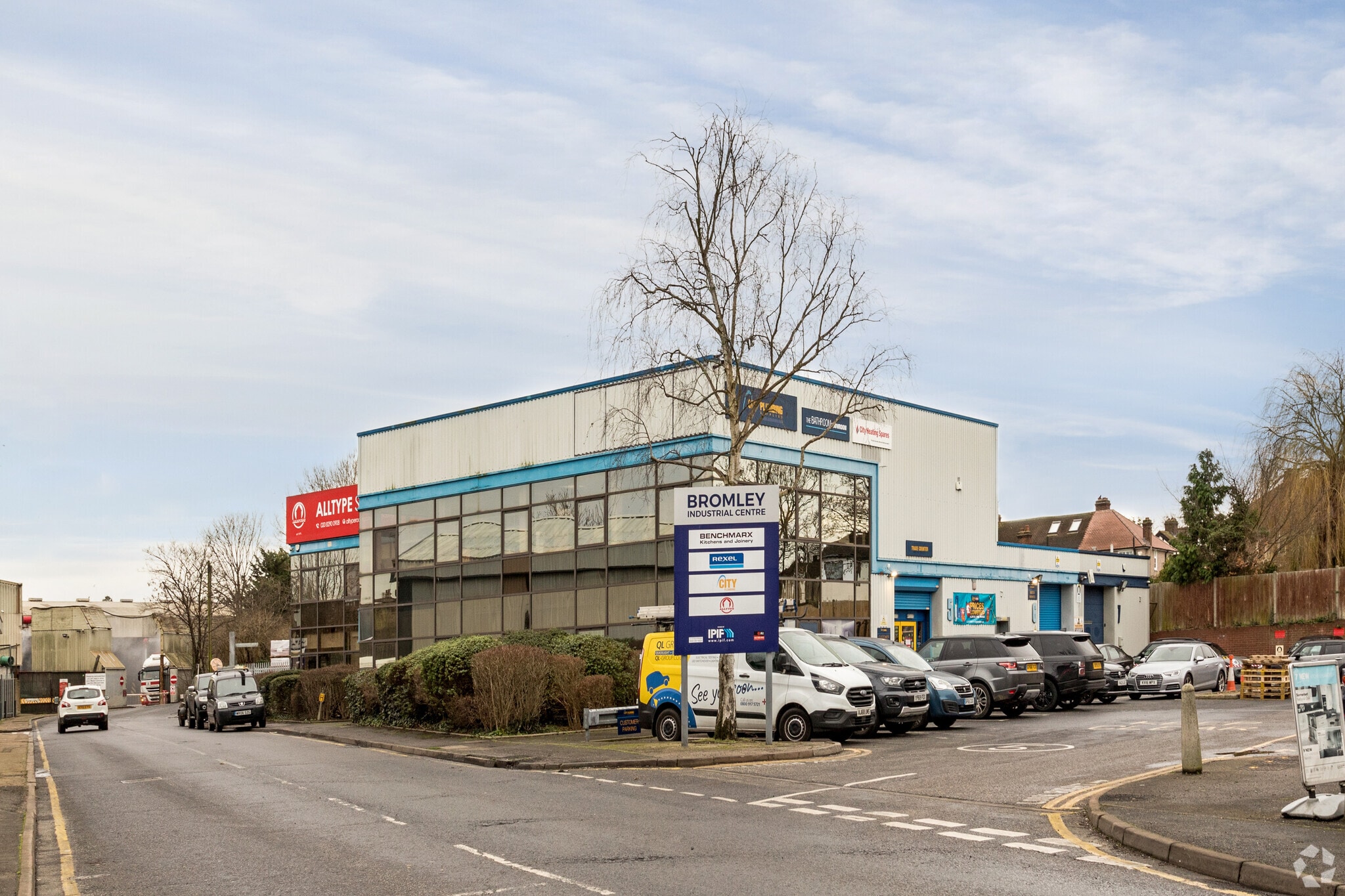 Waldo Rd, Bromley to rent Primary Photo- Image 1 of 13